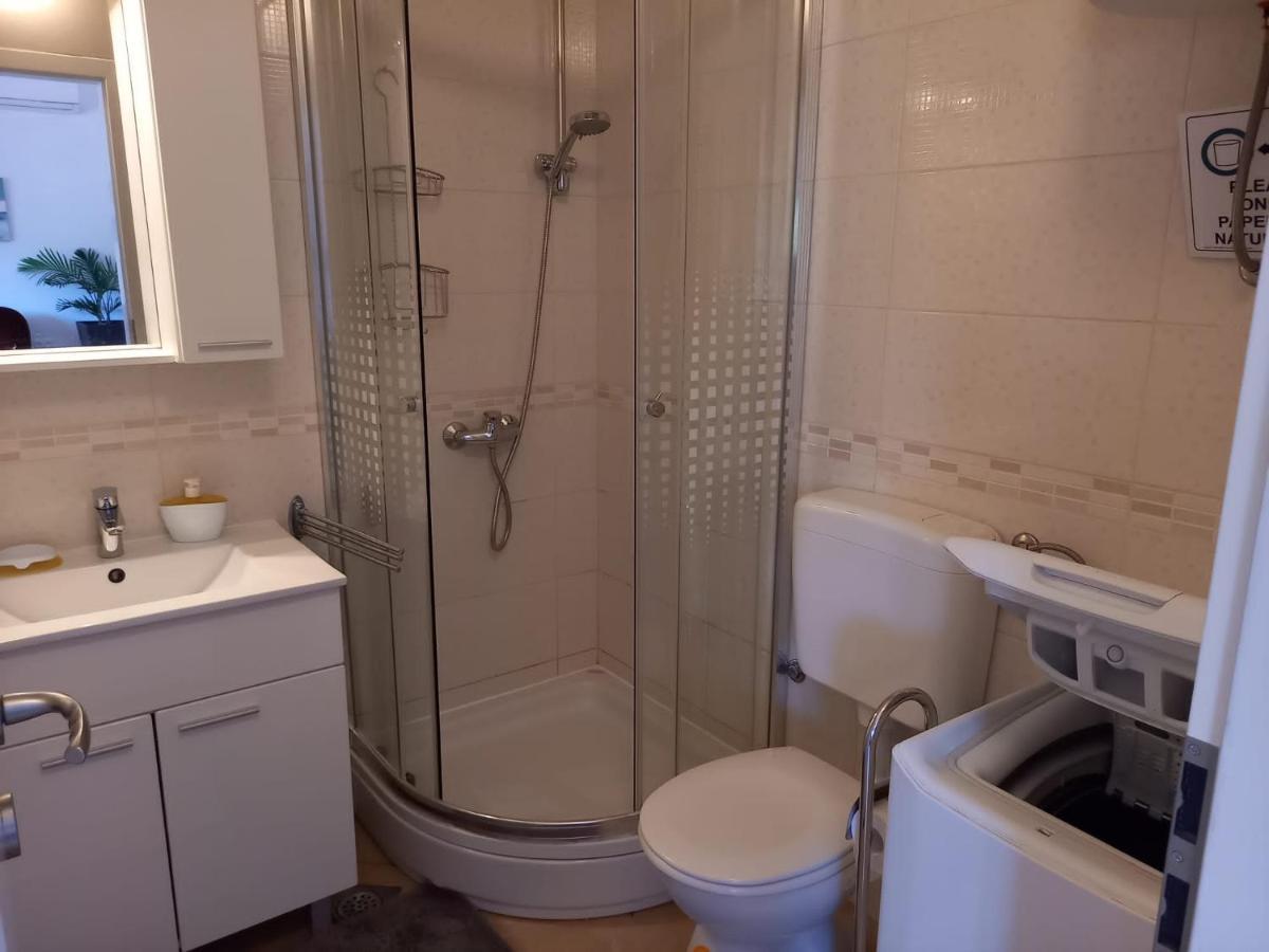 Apartman Marina Sa Parkingom เยลซา ภายนอก รูปภาพ